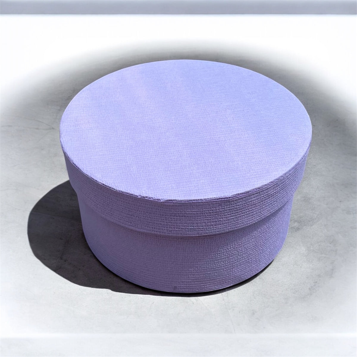 Round decorative box plain